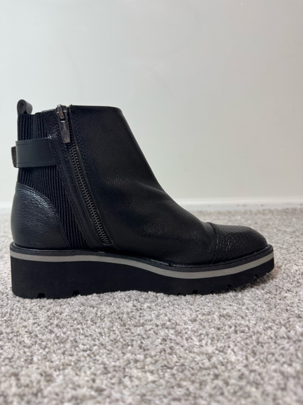 Donald J Pliner Tinsley Distressed Leather Wedge Bootie Black 7.5 Quiet Luxury - Picture 6 of 11